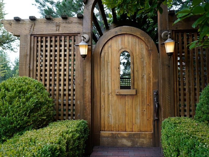 Top những mẫu cổng gỗ sân vườn đẹp theo xu hướng hiện nay缩略图 Top những mẫu cổng gỗ sân vườn đẹp theo xu hướng hiện nay缩略图